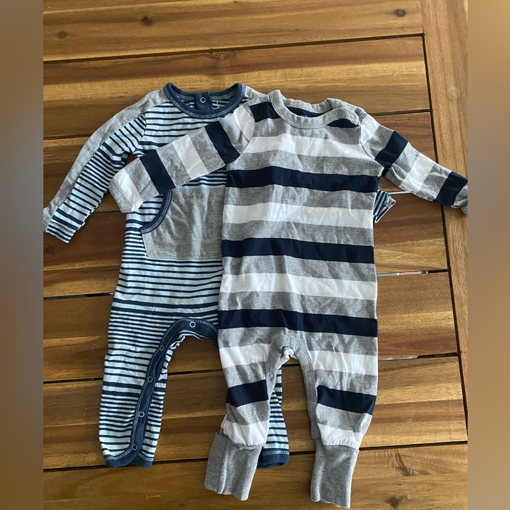 Burt’s bees 3-6 mo romper NEW